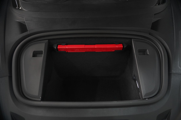 2021 Porsche Taycan 4S Coupe Image 25