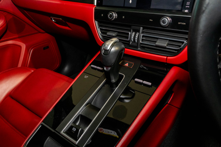 2022 MY23 Porsche Macan 95B GTS SUV