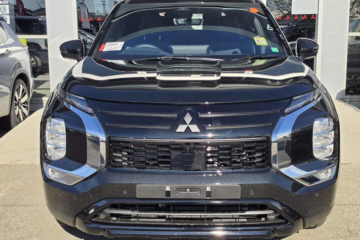 2026 Mitsubishi Outlander ZM Black Edition SUV