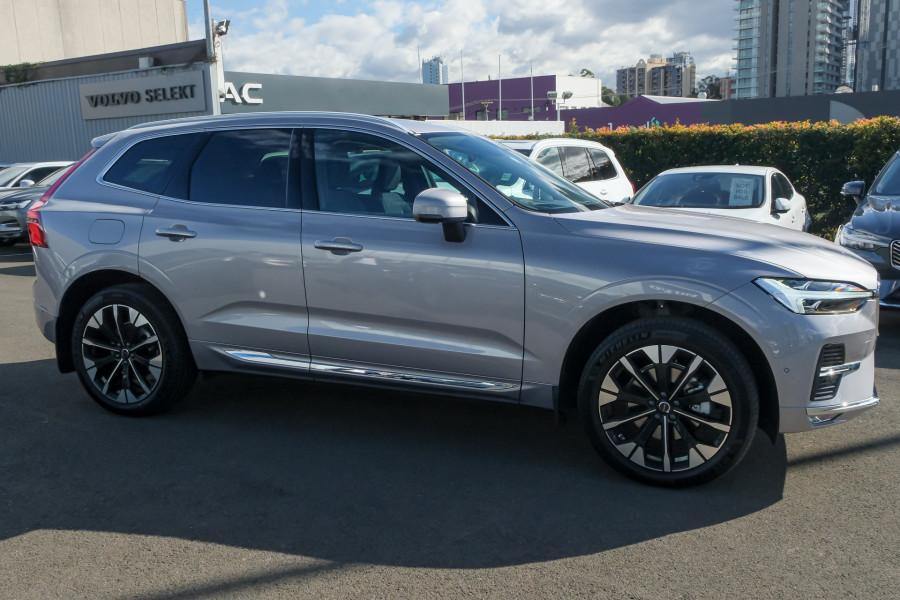 2026 Volvo XC60 UZ Plus B5 Bright SUV Image 3