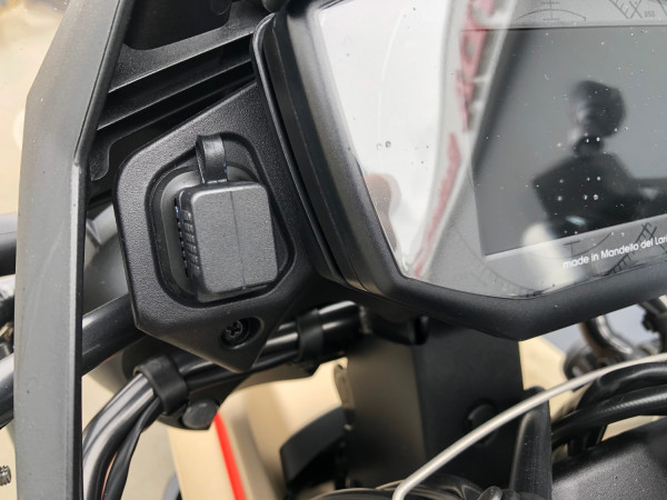 2020 Moto Guzzi V85TT Travel Motorcycle