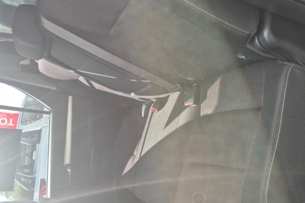 2018 Toyota HiLux  SR5 Double Cab Pick Up Image 28