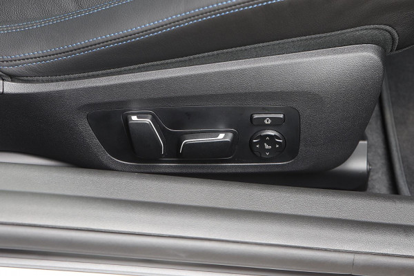 2025 BMW 2 Series G42 M240i xDrive Coupe image 20
