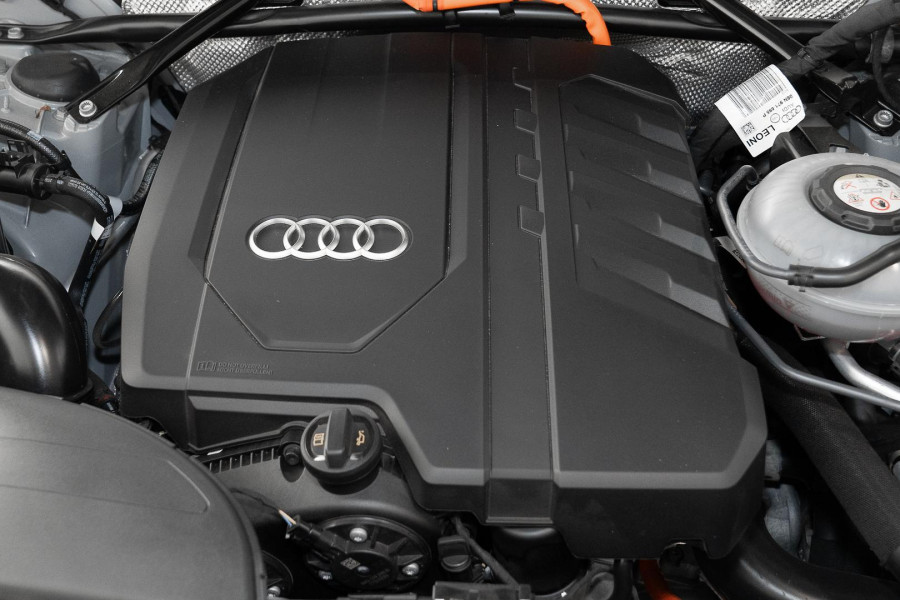 2025 Audi Q5 FY 55 TFSI e S Line SUV