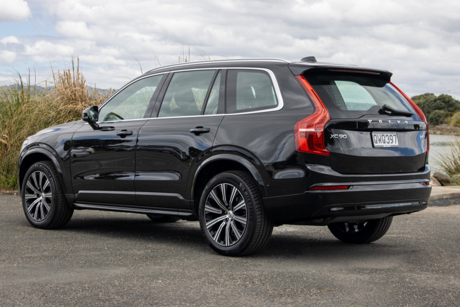 2024 Volvo XC90 B5 AWD PLUS SUV Image 14