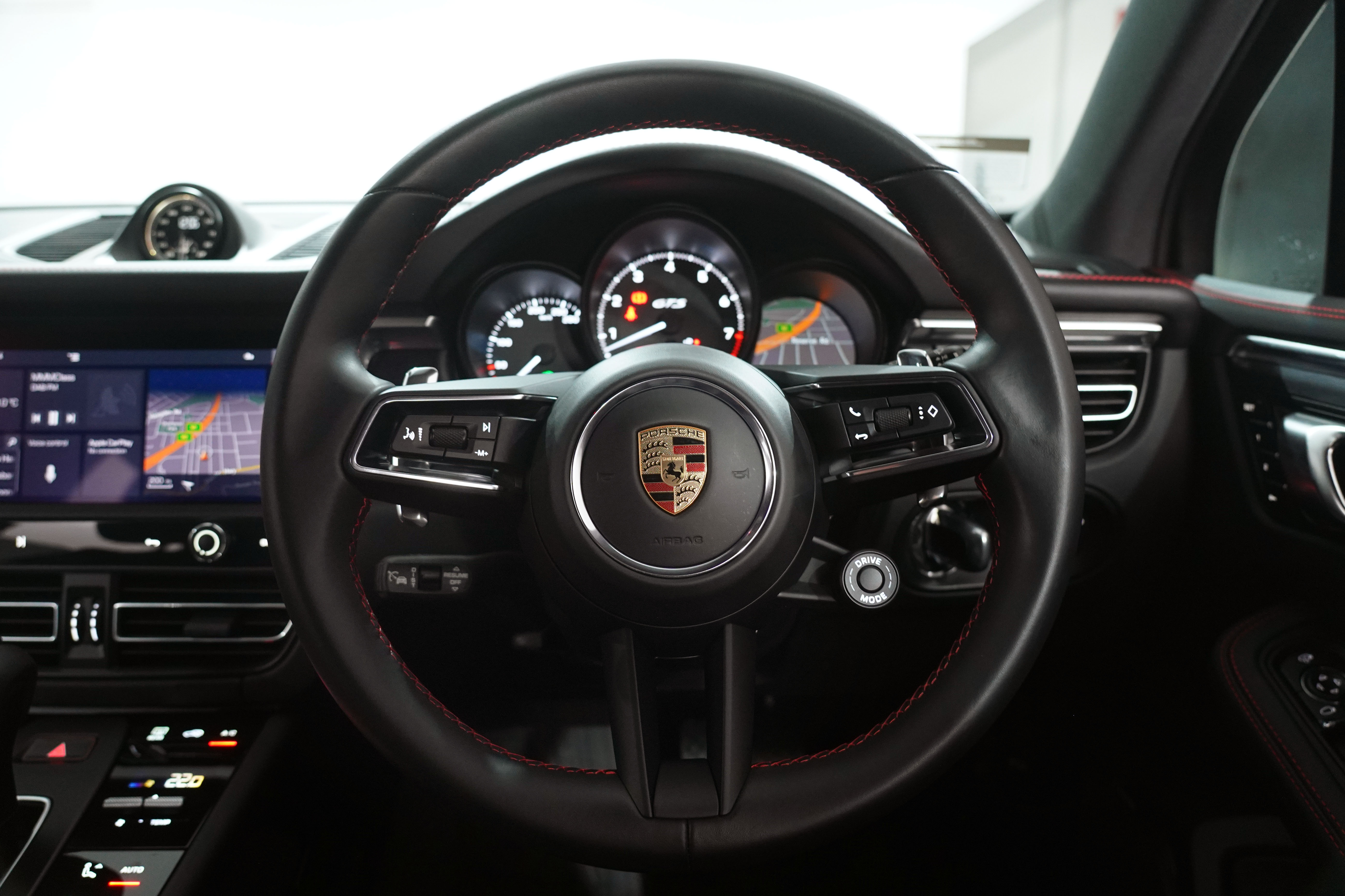 2022 Porsche Macan GTS SUV Image 26