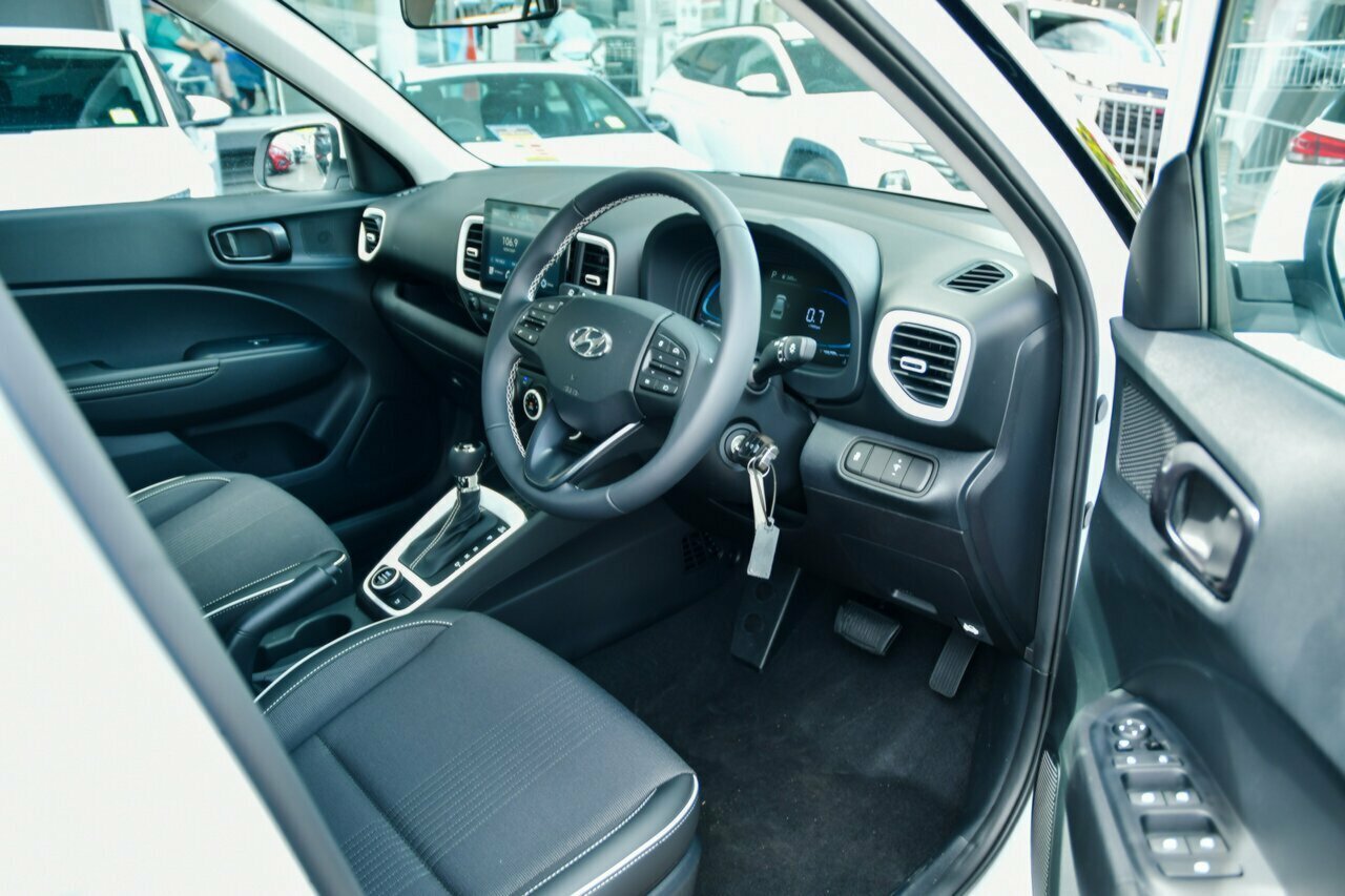 2023 Hyundai Venue QX.V5 Active SUV Image 16