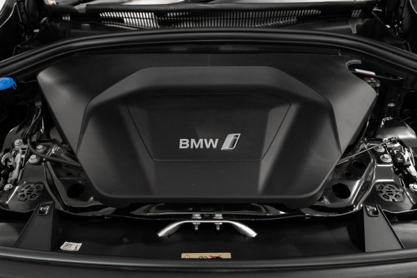 2024 BMW iX1 U11 eDrive20 xLine SUV image 16