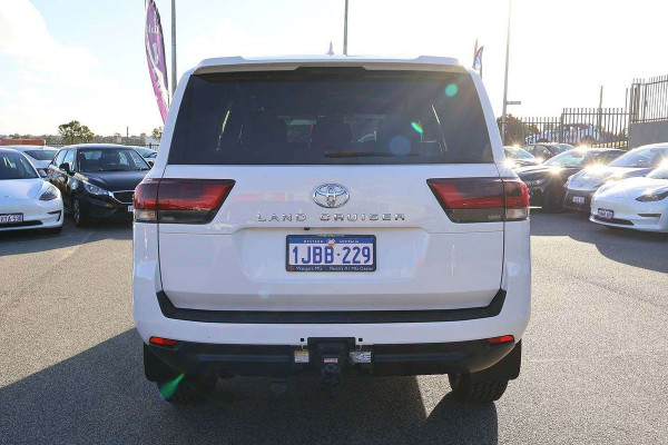 2023 Toyota LandCruiser FJA300R GX SUV Image 5