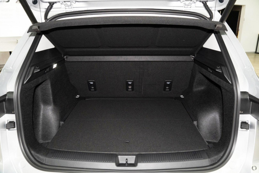 2026 MG MGS5 EV ZS3EM Essence 49 SUV Image 11