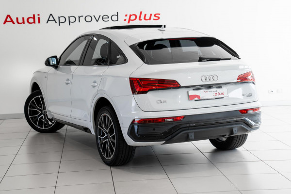 2022 MY23 Audi Q5 FY 45 TFSI S Line SUV image 2