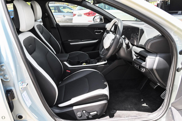 2026 Kia K4 CL4m GT-Line Sedan Image 5