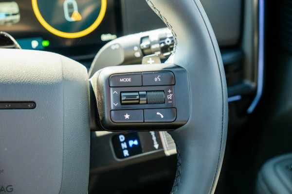 2026 Hyundai Santa Fe Hybrid MX5.V2 Calligraphy 7 seat SUV Image 14