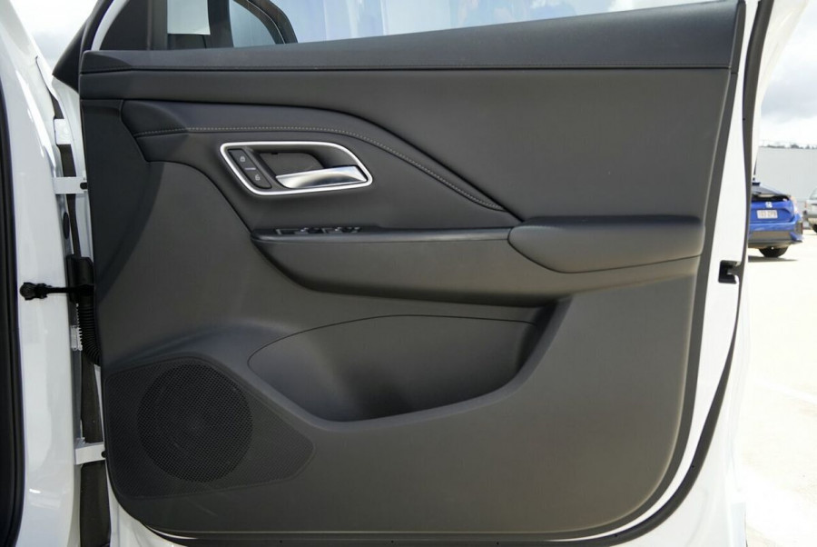 2025 MG ZS ZS32 Essence Hybrid+ SUV Image 9