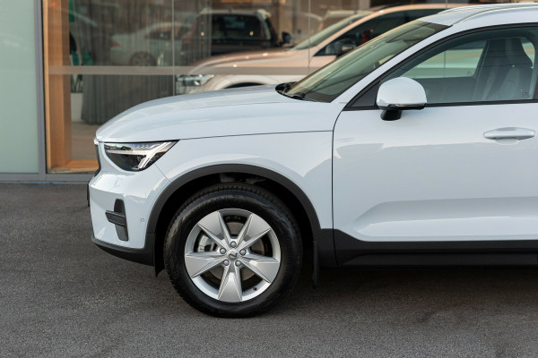 2025 MY26 Volvo XC40 XZ Plus B4 SUV Image 10