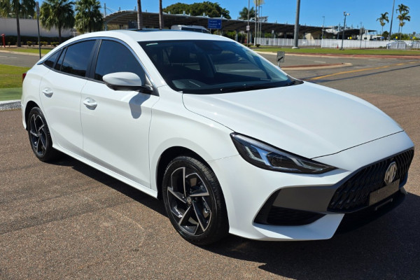2024 MG MG5 AP32 Essence Sedan