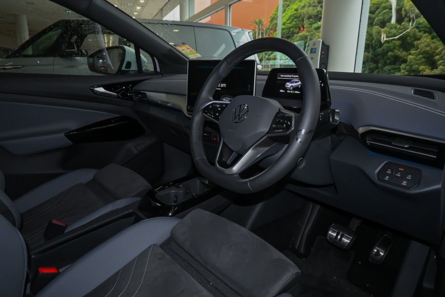 2025 Volkswagen ID. 5 E2 Pro SUV