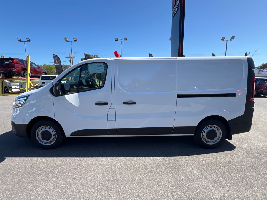 2025 Renault Trafic X82 Pro Van Image 10