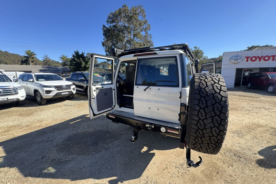 2023 Toyota LandCruiser VDJ76R WorkMate SUV Image 15