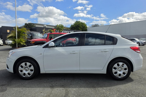 2012 MY13 Holden Cruze JH Series II CD Hatch Image 10