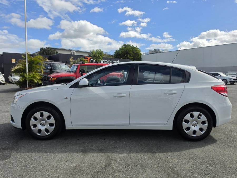 2012 MY13 Holden Cruze JH Series II CD Hatch Image 10