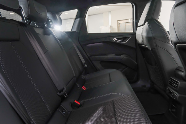 2024 MY25 Audi Q4 e-tron F4 45 SUV image 9