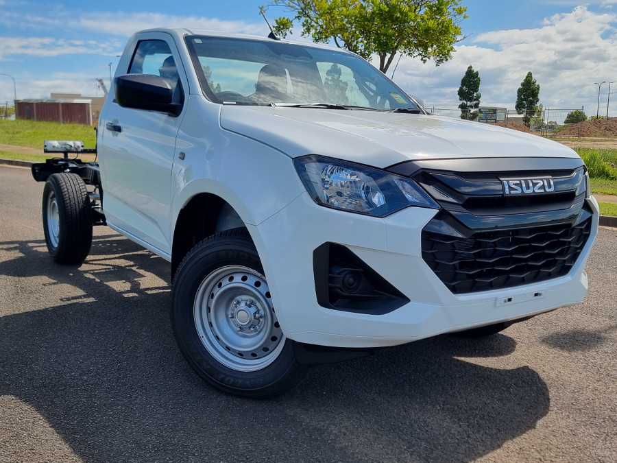 2026 Isuzu D-MAX RG SX High Ride Cab Chassis Image 1
