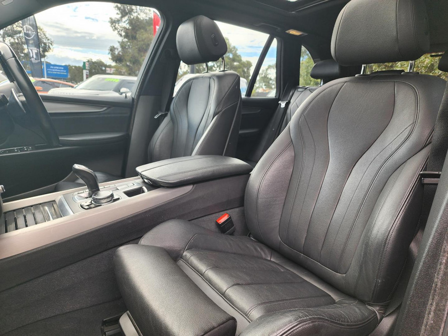 2016 BMW X5 F15 sDrive25d SUV Image 23