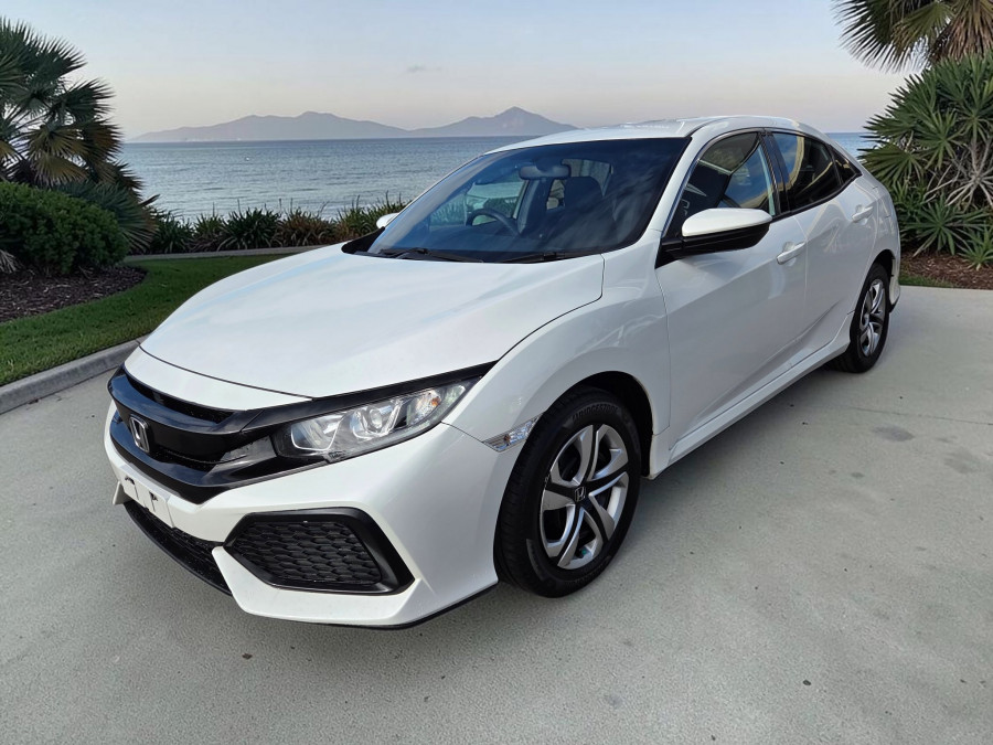 2018 Honda Civic 10th Gen VTi Hatch Image 3