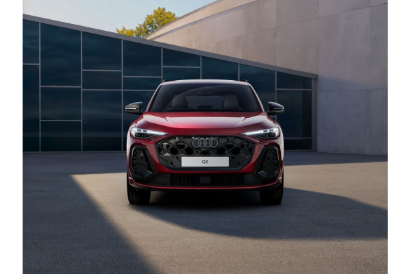 2026 MY25 Audi Q5 GU e-hybrid 270kW SUV Image 2