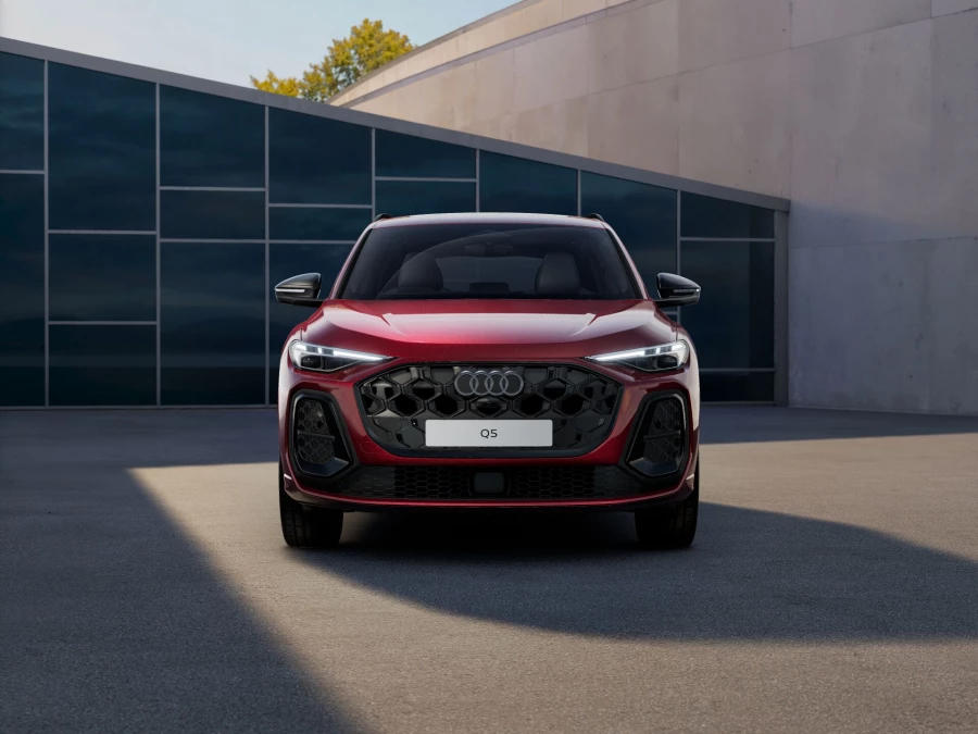 2026 MY25 Audi Q5 GU e-hybrid 270kW SUV Image 2