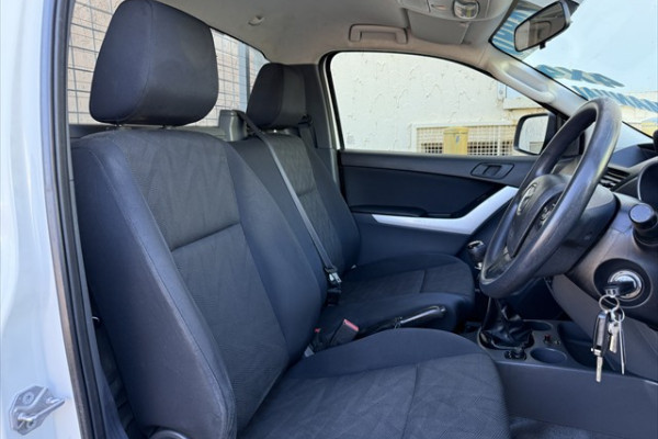 2013 Mazda Default XT Cab Chassis Image 4