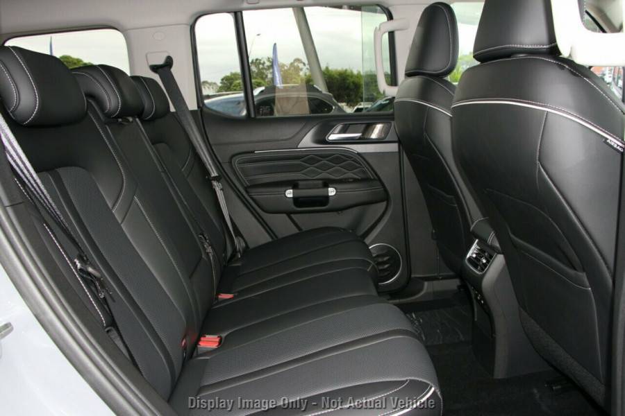 2025 GWM Tank 300 P01 Ultra SUV Image 7