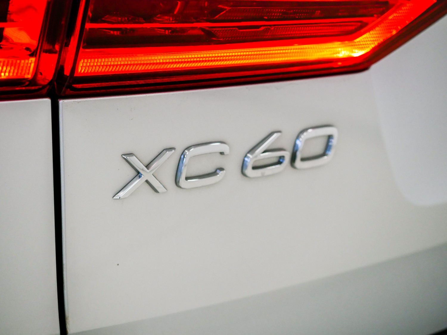 2020 Volvo XC60 UZ  T5 Momentum Wagon Image 30