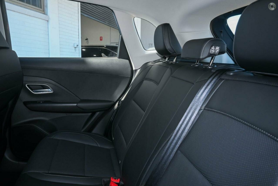 2025 MG ZS ZS32 Essence Turbo SUV Image 8