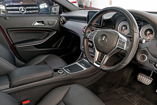 2014 Mercedes-Benz A-Class W176 A250 Sport Hatch image 7