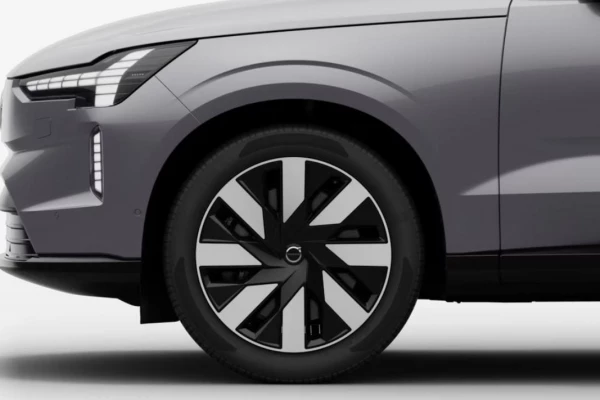 2025 Volvo EX90 No Series Plus Twin Motor SUV Image 5