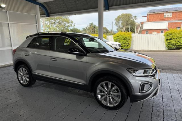 2024 Volkswagen T-Roc D11 110TSI Style SUV Image 5