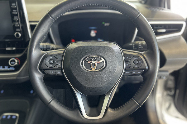 2020 Toyota Corolla ZWE211R ZR Hybrid Hatch Image 10