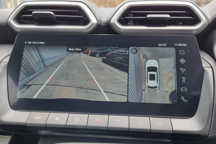 2024 MG ZS Essence 1.5P/Hybrid SUV Image 17