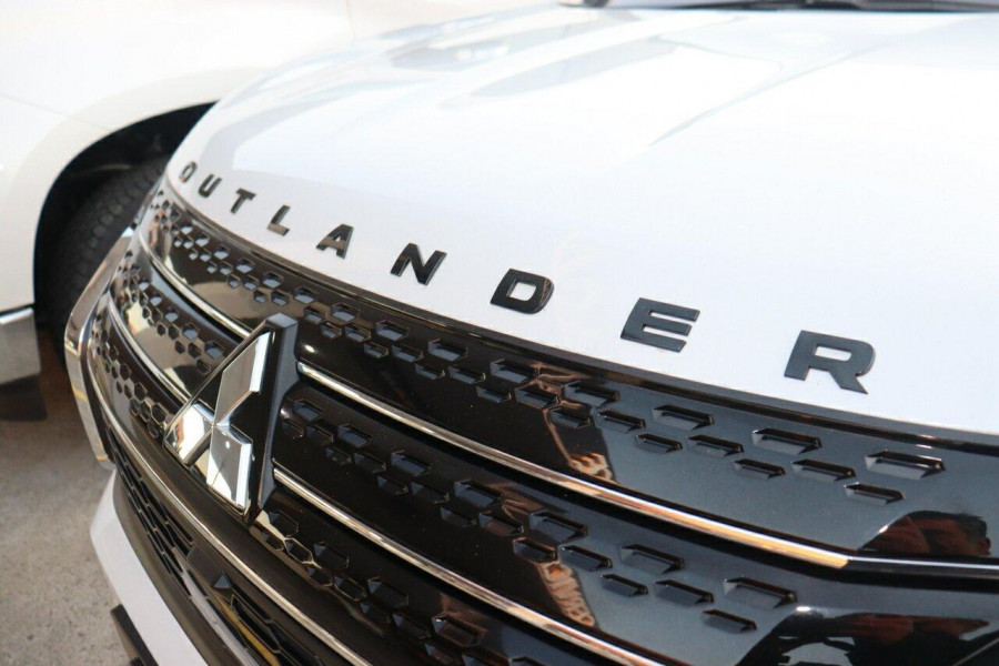 2022 Mitsubishi Outlander ZM Exceed Tourer SUV Image 6