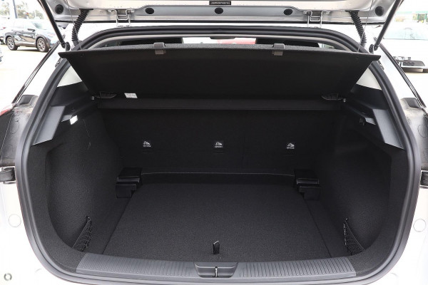 2026 MG MG4 AH4E Essence 64 Hatch Image 8