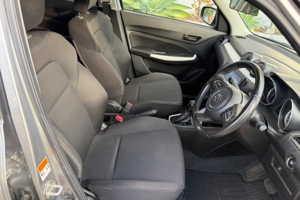 2022 Suzuki Swift AZ Series II GL Hatch Image 9