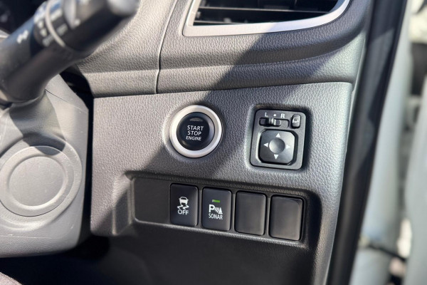 2017 Mitsubishi Pajero Sport QE GLS SUV Image 24