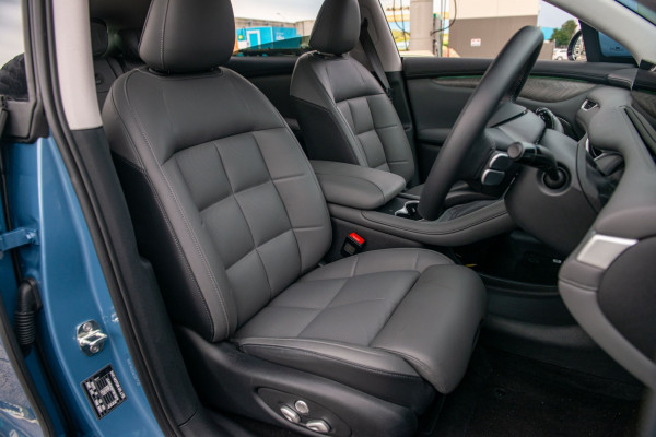 2026 MG IM6 PERFORMACE 100KWH SUV Image 12