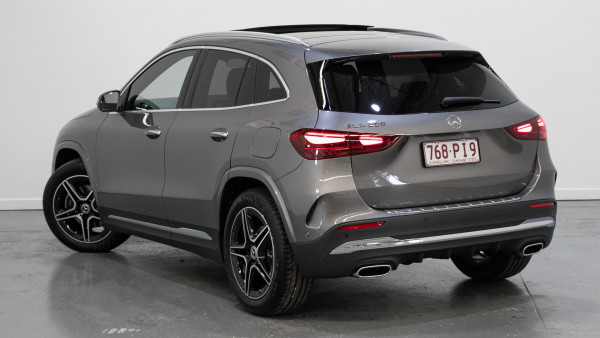 2025 Mercedes-Benz GLA-Class H247 GLA200 SUV image 2
