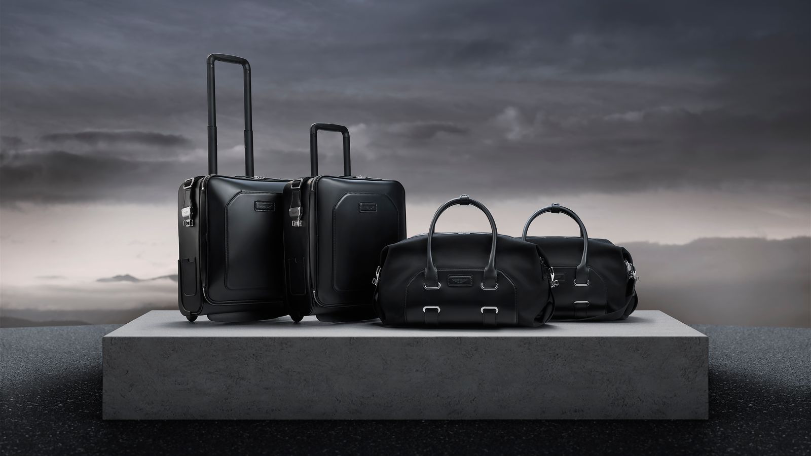 4 Piece Luggage Set - Black