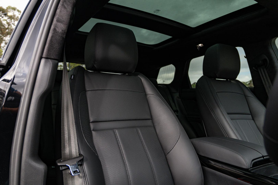 2026 MY26.5 Land Rover Range Rover Evoque L551 P300e Autobiography SUV