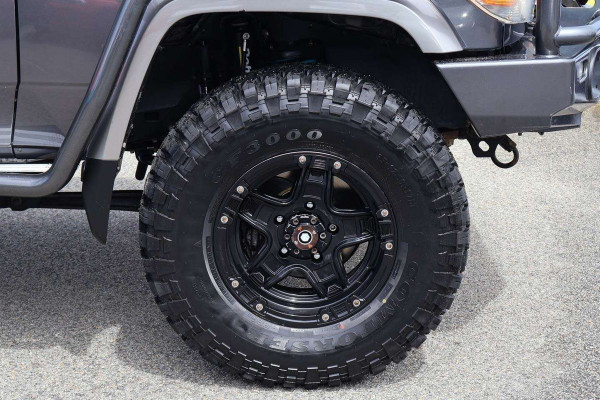 2017 Toyota LandCruiser VDJ76R GXL Dual Cab Chassis Image 7