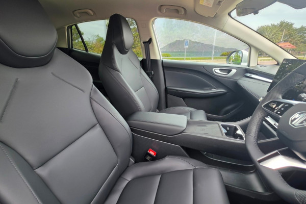 2026 MG MG4 EV Urban AH4E Essence 43 Hatch Image 2